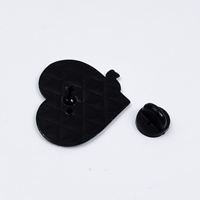 En gros, Broches et épingles en émail en métal, styles Punk, Sexy, Cœur, Araignée, et assortiment de motifs de dessins animés amusants, pour cadeaux sur le thème d'Halloween, en stock