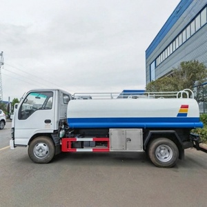 Camión Cisterna ISUZU, Precio de Fábrica en China, Camión de Transporte 4x2, Camión con Aspersor de Agua en Venta - Product Image 5
