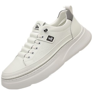 New style white sneakers - lightweight and casual <b>shoes</b> that are versatile and anti-slip with <b>soft</b> soles. Men's one-piece slip-o - Product Image 3