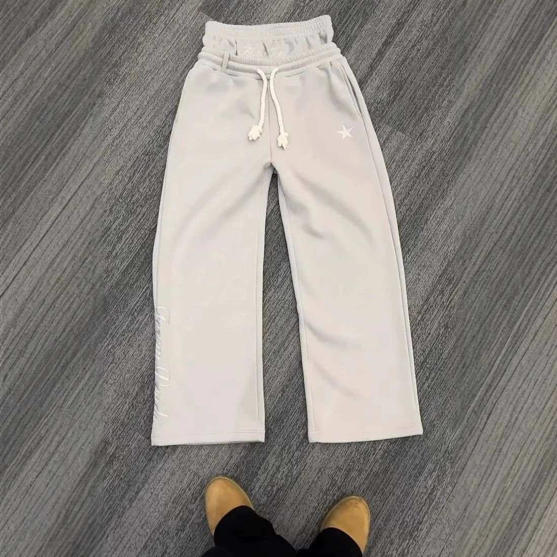 Grigio chiaro