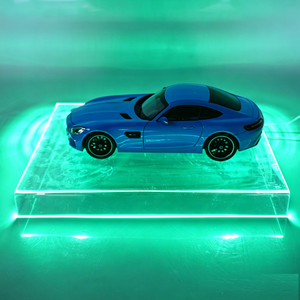 Base lumineuse LED en acrylique alimentée par USB personnalisable pour vitrine de voitures miniatures de collection - Product Image 4