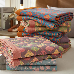 Wholesale Luxury Retro Chain Pattern Yarn Dyed Muslin Cotton Throw Blanket Cotton Gauze Bed Cover - Product Image 3