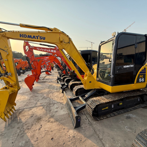 Excavadora Pequeña Usada KOMATSU PC56 PC55 de 5 y 6 Toneladas, Hidráulica, de Orugas, Original de Japón, en Buen Estado, con Pocas Horas, Precio Económico, en Venta - Product Image 1
