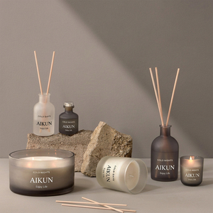 AIKUN Nouveauté Coffret Cadeau Luxe Diffuseur à Bâtonnets en Verre Parfumé et Ensemble de Bougies Parfumées en Verre Premium avec Cire de Soja - Product Image 2