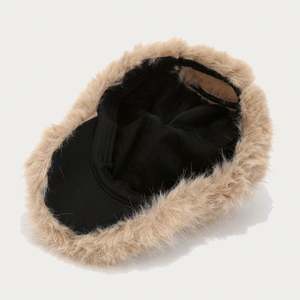 Casquette de baseball chaude en fausse fourrure de renard épaisse de couleur unie pour l'hiver, casquette de baseball en peluche tendance pour femmes - Product Image 3