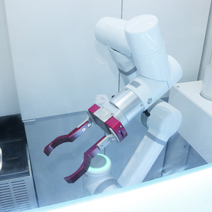 Distributeur automatique de <span class=keywords><strong>boba</strong></span> en gros, machine à thé aux bulles entièrement automatique, bras robotique cobot, robot à thé, meilleure vente - Product Image 3