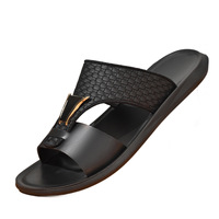 Sandales tissées en PU pour hommes, nouvelle collection été, grande taille, semelle épaisse antidérapante, tongs de plage d'extérieur, claquettes polyvalentes et tendance pour hommes