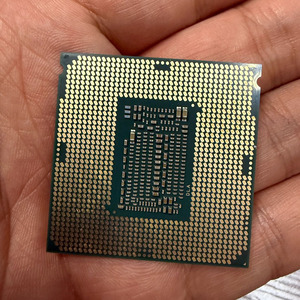 CPU <span class=keywords><strong>Intel</strong></span> <span class=keywords><strong>Core</strong></span> I9-<span class=keywords><strong>9900K</strong></span> de 8 Núcleos y 16 Subprocesos, 5.0GHz, LGA1151 para Ordenador de Escritorio - Product Image 2