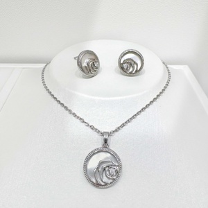 Conjunto de joyería de moda chapado en oro con collar y pendientes de plata 925 con diseño de flor y gema, estilo trébol clásico, para fiesta - Product Image 1