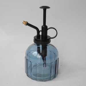 Bouteille de pulvérisation pour plante en verre, pulvérisateur de Style Vintage de 6.3 pouces de haut, <span class=keywords><strong>pompe</strong></span> supérieure en plastique Bronze, <span class=keywords><strong>arrosoir</strong></span> <span class=keywords><strong>à</strong></span> une main pour l'intérieur - Product Image 3
