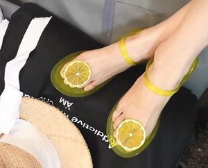 Sandales plates d'été pour femmes, tongs en gelée, imprimé fruits, style décontracté, style extérieur, favori des célébrités d'Internet - Product Image 4