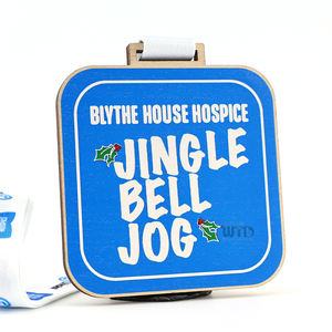 Medalla Personalizada de Madera <span class=keywords><strong>para</strong></span> Carrera Benéfica de Navidad con Cintas, Campana y Diseño de Aloe Vera, Premio Deportivo <span class=keywords><strong>para</strong></span> Corredores - Product Image 1