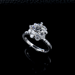 Anillo de Compromiso de Diamantes de Corte Brillante Redondo para Mujer, Plata 925, Engaste de Puntas, Estilo Clásico de Flor - Product Image 5