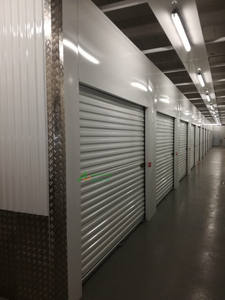 Porte roulante en acier galvanisé avec levage facile et faible coût pour le self-stockage et les conteneurs industriels - Product Image 6