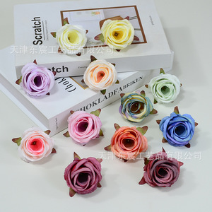 ดอกกุหลาบประดิษฐ์ Dongchen Crafts ขนาด 5.5 ซม. ดอกไม้ผ้าไหมสำหรับตกแต่งงานแต่งงาน ของตกแต่งบ้าน อุปกรณ์ประกอบฉากสำเร็จการศึกษา - Product Image 4
