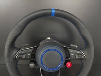 Volant sport personnalisé pour Volkswagen VW Golf 7/Passat en fibre de carbone pour cuir avec surpiqûres et ligne bleues