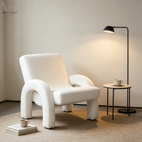 Fauteuil d'appoint de loisirs en tissu velours, design nordique Boucle, avec accoudoirs blancs, dernière collection