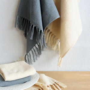 Serviette de cuisine en coton de style nordique, rectangulaire, couleur unie avec pompon, gris, blanc cassé, café, lavable en machine - Product Image 2