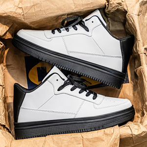 Scarpe da Ginnastica da Uomo Classiche a Taglio Alto di Grandi Dimensioni con Rialzo Interno, Sneakers Bianche Sportive da Corsa con Lacci per Studenti e Skateboard - Product Image 4