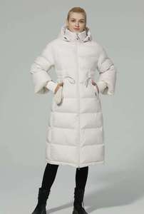 Vestes d'hiver rembourrées en duvet de canard avec logo personnalisé pour femmes, manteaux à <span class=keywords><strong>capuche</strong></span> épais et brillants noirs - Product Image 4