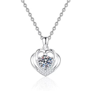 Collar con colgante de diamante de alto contenido de carbono en forma de corazón, transmisor en vivo, con la frase 'con ti en <span class=keywords><strong>mi</strong></span> corazón', regalo de San Valentín, colgante de 1 quilate - Product Image 5