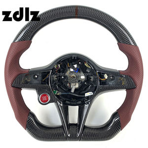 Per Alfa Romeo Giulia Stelvio <span class=keywords><strong>Accessori</strong></span> Interni Auto Volante in Pelle Traforata e Fibra di Carbonio Personalizzabile - Product Image 1