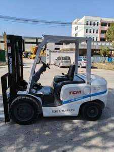 รถยกขนาดเล็กเครื่องยนต์ดีเซล3ตัน5ตัน7ton รถยกของ Komatsu 3เสา4.5เมตรรถยกแมวมือสอง - Product Image 5