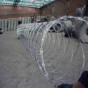 450mm Diameter BTO-22 Concertina Razor <b>Barbed</b> <b>Wire</b> Coil Hot Dipped Galvanized 2.5mm Core <b>Wire</b> 0.5mm Blade Thickness - Product Image 4