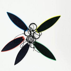 ของเล่นกระดานโต้คลื่นพลาสติกขนาดเล็กสำหรับวัยรุ่น - โต้คลื่นได้ทุกที่ทุกเวลา - Product Image 1