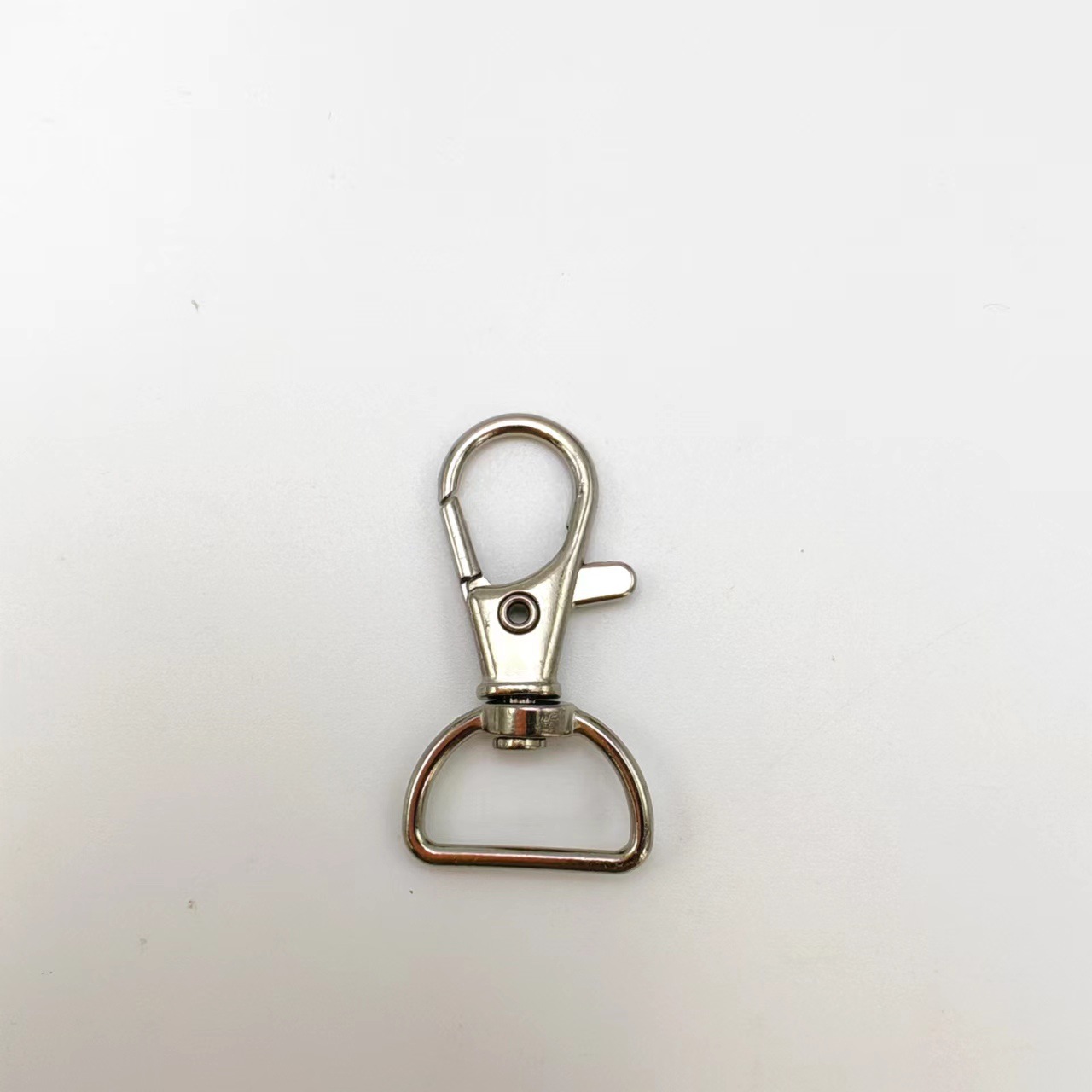 Hebilla para perro de níquel de 15 mm.