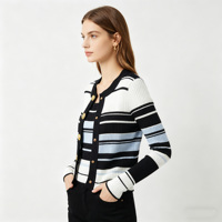 Ensemble tricoté rayé pour femme, ensemble deux pièces, élégant haut de gamme, gilet cardigan amincissant polyvalent.