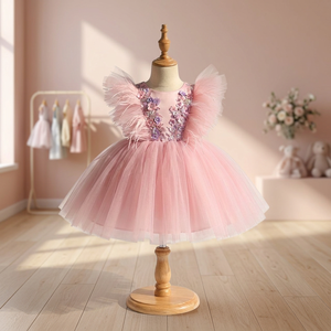 Vestido de Princesa con Mangas de Plumas Rosas, Vestido de Gala con Cuerpo Bordado con Purpurina Suave y Falda de Tul para Niñas/Damas de Honor - Product Image 3