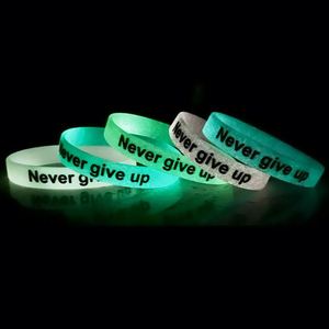 Bracelets personnalisés de haute qualité, bracelets en caoutchouc avec message ou logo, bracelet en silicone personnalisé, bracelet promotionnel - Product Image 5