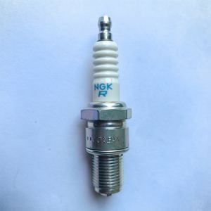 Bujías Originales NGK para Motocicleta Honda NSR80/80cc CRM50/NS-1 50cc Modelo CRM50 OEM 9807958816 9807958840 Nuevas - Product Image 5