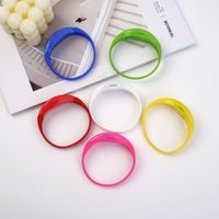 Sprachgesteuertes Leuchtendes LED-Armband mit Vibration und Nachtlicht, ABS-Gehäuse+Stoffband Batteriebetrieben Aprilscherz