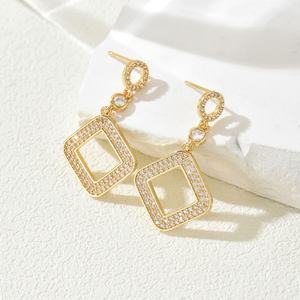 Pendientes colgantes de uñas de cobre rombo de moda minimalista para mujer con estilo con configuración de pavé de circón joyería de moda Pop - Product Image 4