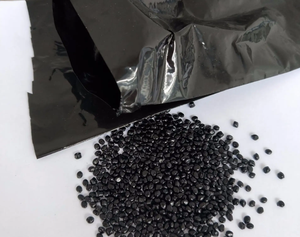 Masterbatch de couleur gris argenté noir de qualité film soufflé PE de la marque Rongfeng, film de paillage <span class=keywords><strong>agricole</strong></span> sans odeurs - Product Image 3