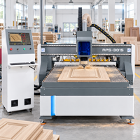 Machine de fraisage CNC 1325 Atc à 3 axes pour la fabrication de portes d'armoires en bois avec Atc et aspiration pour l'usine de production de meubles