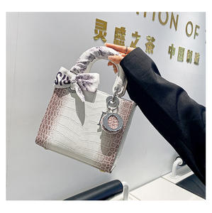 Sac à main de luxe en cuir souple pour femme, sac à bandoulière, cadeau d'anniversaire pour femme - Product Image 3