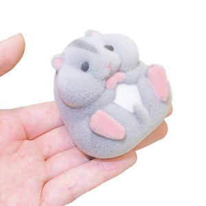 ตุ๊กตาหนูแฮมสเตอร์ PVC น่ารัก ตกแต่งสวนจิ๋ว ของเล่น ของขวัญ กาชาปอง ตุ๊กตาหนูแฮมสเตอร์กำมะหยี่ - Product Image 1