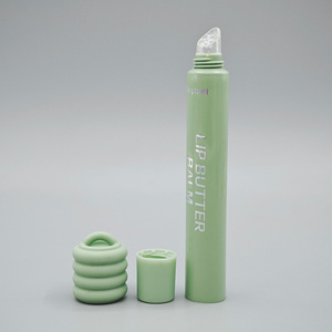 Tubos de Plástico para Bálsamo Labial de 19 mm con Punta Inclinada de TPE y Tapa de Silicona con Gancho - Product Image 3