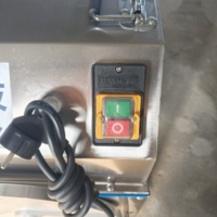 Machine de découpe de cube de coupe-légumes intelligente à haute efficacité trancheuse de fruits et légumes déchiqueteuse de poivre vert pour l'usine