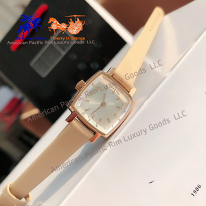 Relojes de Cuarzo Cuadrados Pequeños y Elegantes de la Serie Cute de Calidad 5A, Exclusivos para Damas Modernas, Resistentes al Agua - Product Image 3