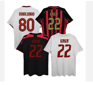 Camiseta de fútbol personalizada de alta calidad, Camiseta clásica tailandesa vintage al por mayor Kaka impresa con números y nombre AC Milan