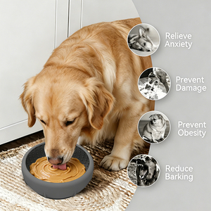 Cuencos de silicona al por mayor para mascotas con ventosas, comederos de alimentación lenta para perros y gatos, tapete de entrenamiento interactivo para lamer. - Product Image 5