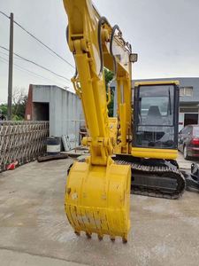 Mini-excavatrice Komatsu PC60 d'occasion industrielle de 6 tonnes avec moteur Cummins et transmission, à vendre depuis la Chine - Product Image 3