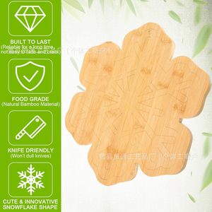 Tabla de cortar de bambú con diseño de copo de nieve, tabla de cortar frutas para cocina, apta para alimentos, bandeja de servir - Product Image 1