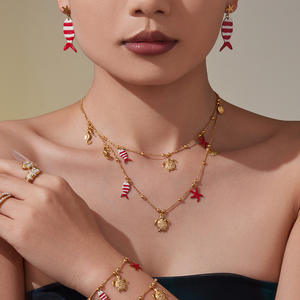 Set di Gioielli da Festa per Donna in Acciaio Inox Placcato <span class=keywords><strong>Oro</strong></span> 18k con Orecchini Rosso Corallo Design Polpo e Tartaruga Bracciale e <span class=keywords><strong>Collana</strong></span> con Zirconi - Product Image 1