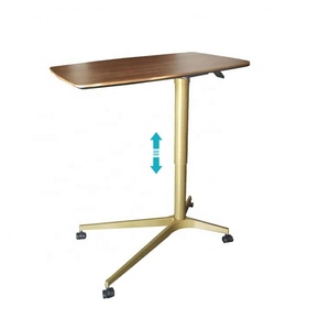 Mesita de noche con ruedas para ordenador portátil, diseño ergonómico, altura neumática ajustable - Product Image 1