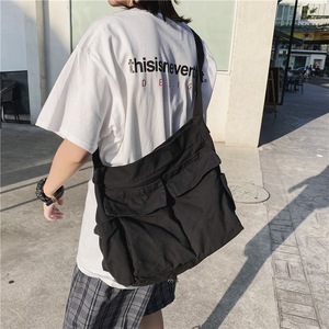 <span class=keywords><strong>Sac</strong></span> de messager minimaliste pour femmes de couleur unie <span class=keywords><strong>sac</strong></span> à bandoulière en toile simple et polyvalent classe sacs de messager en toile de grande capacité - Product Image 2